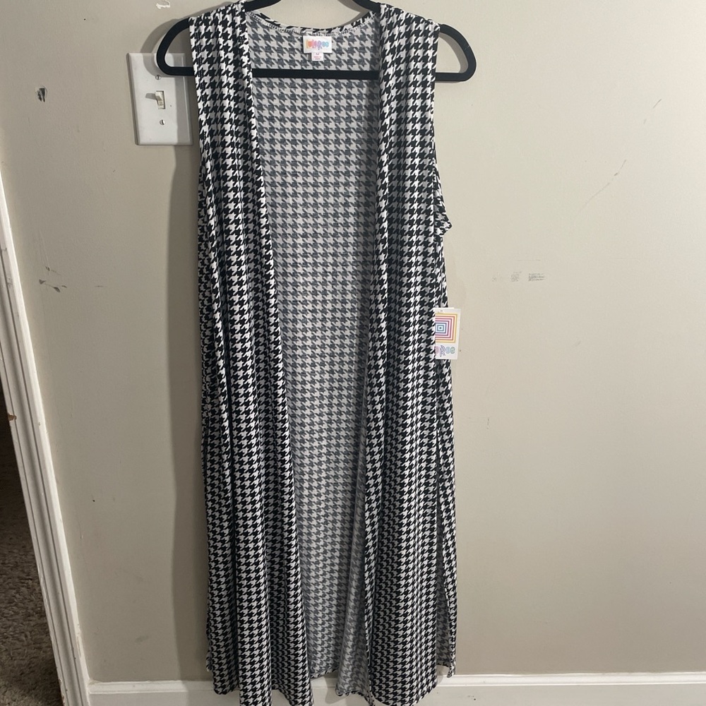 Lularoe Joy Vest size medium